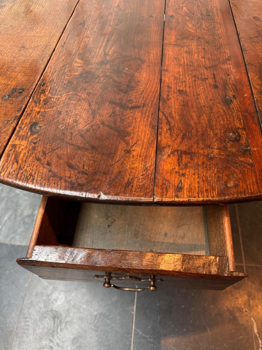 18th century Gateleg table