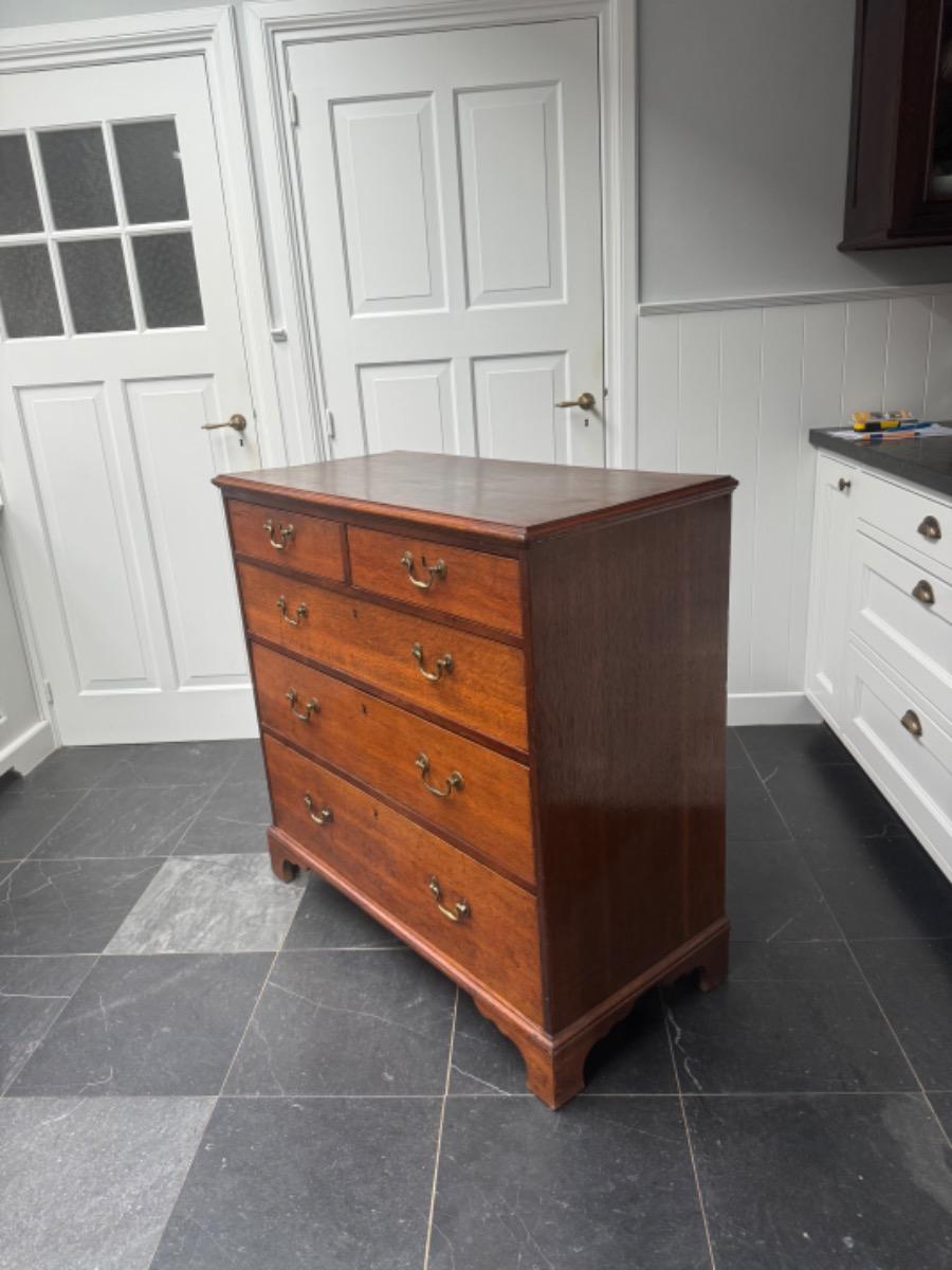 Antieke Engelse ladekast commode ca 1780