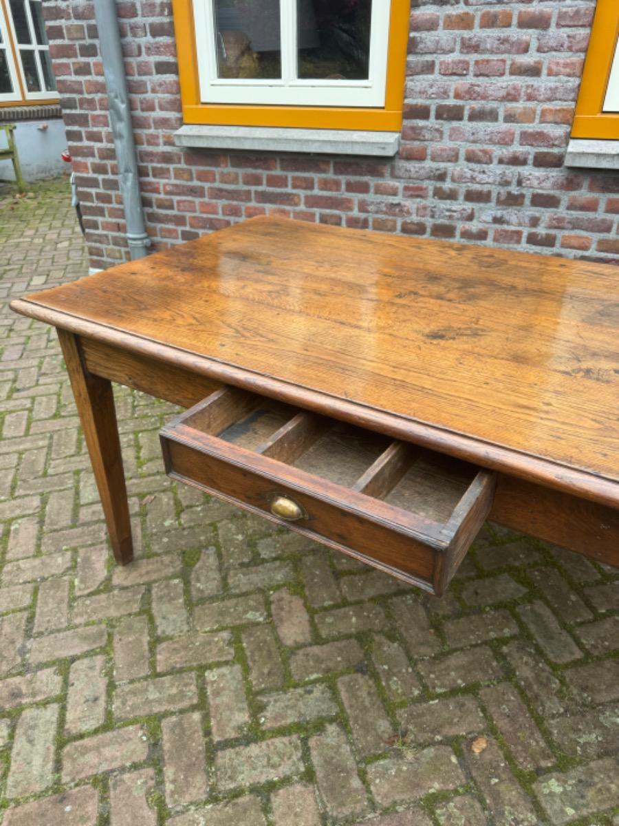 Antieke Franse eettafel tafel 