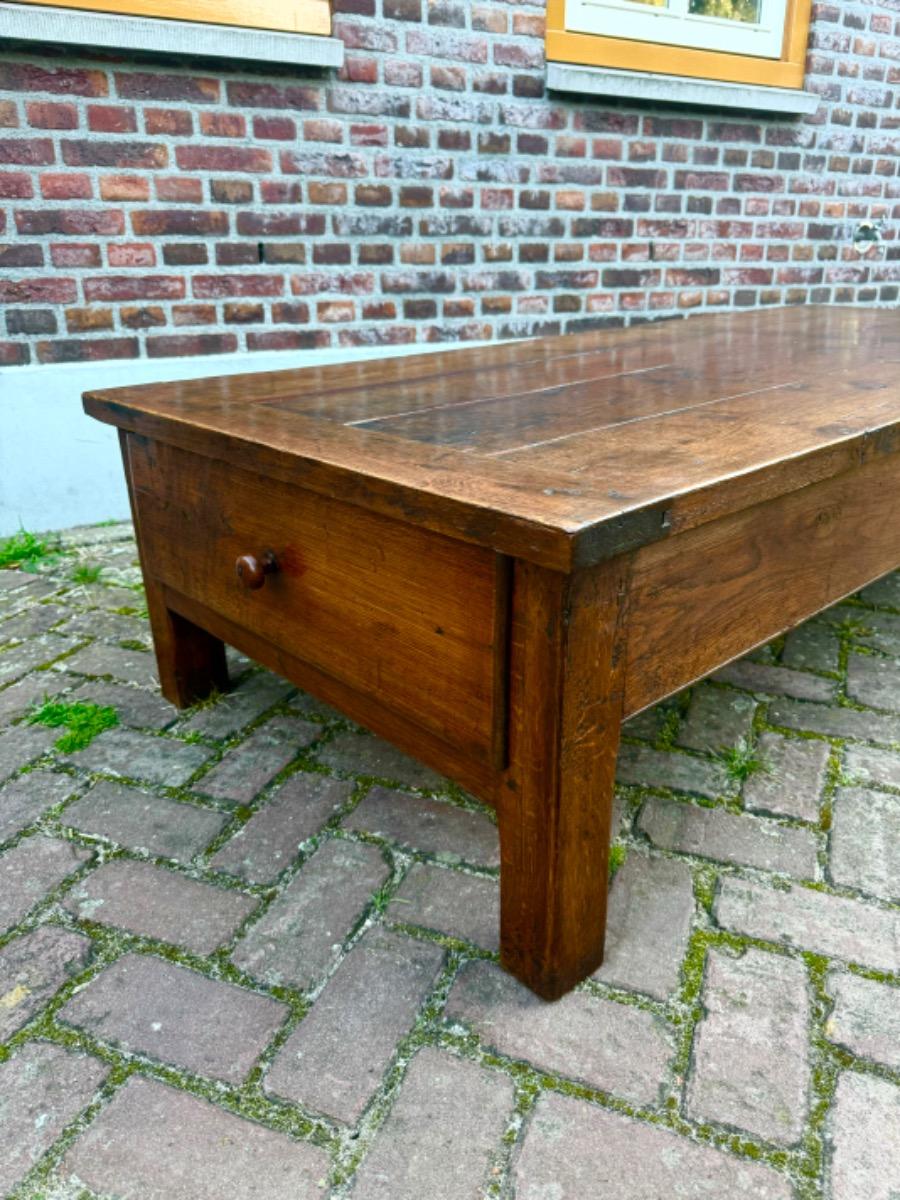 Antieke Franse salontafel 