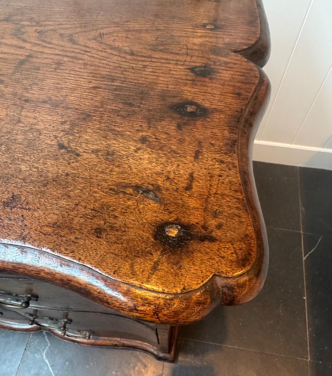 Beautiful Dutch chest of drawers 18th century (F16)