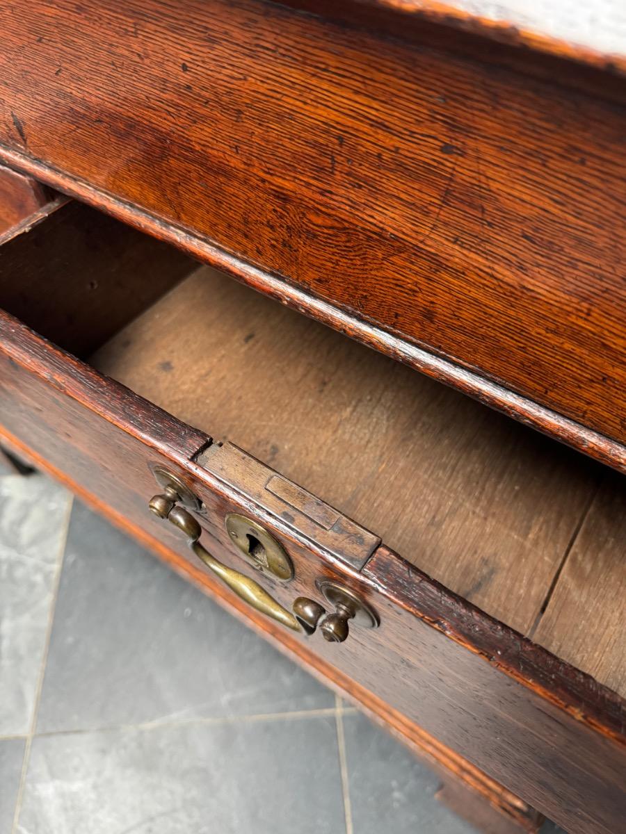 Bureau ca 1740 in oak (F15)