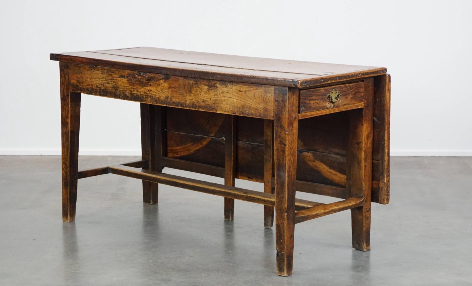 Drop leaf kitchen table 18th century (T8)