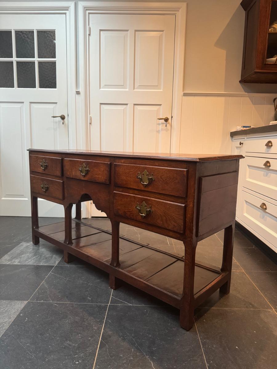 Small size potboard Dresser ca 1780