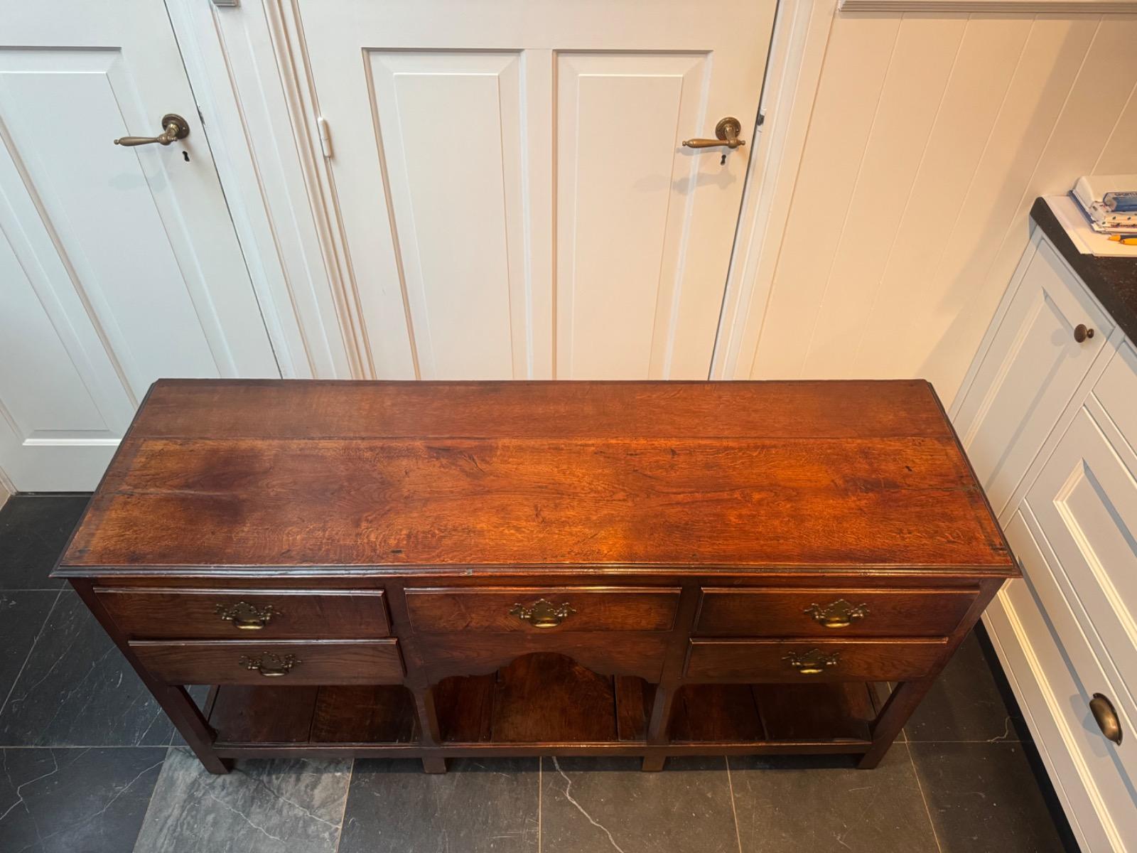 Small size potboard Dresser ca 1780