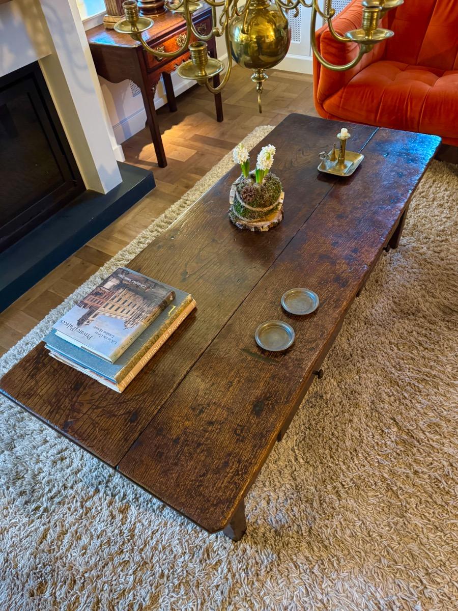 Spanish coffee table ca 1700