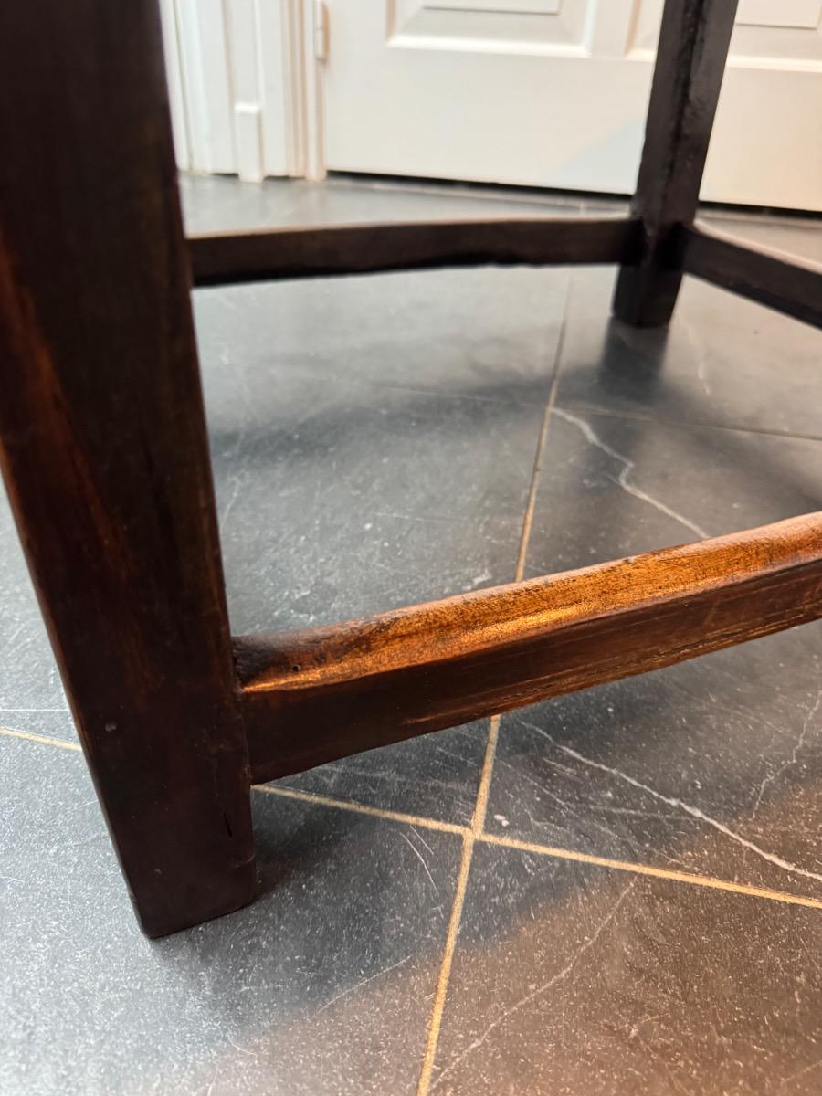 Spanish side table in walnut 17th Century (S21)