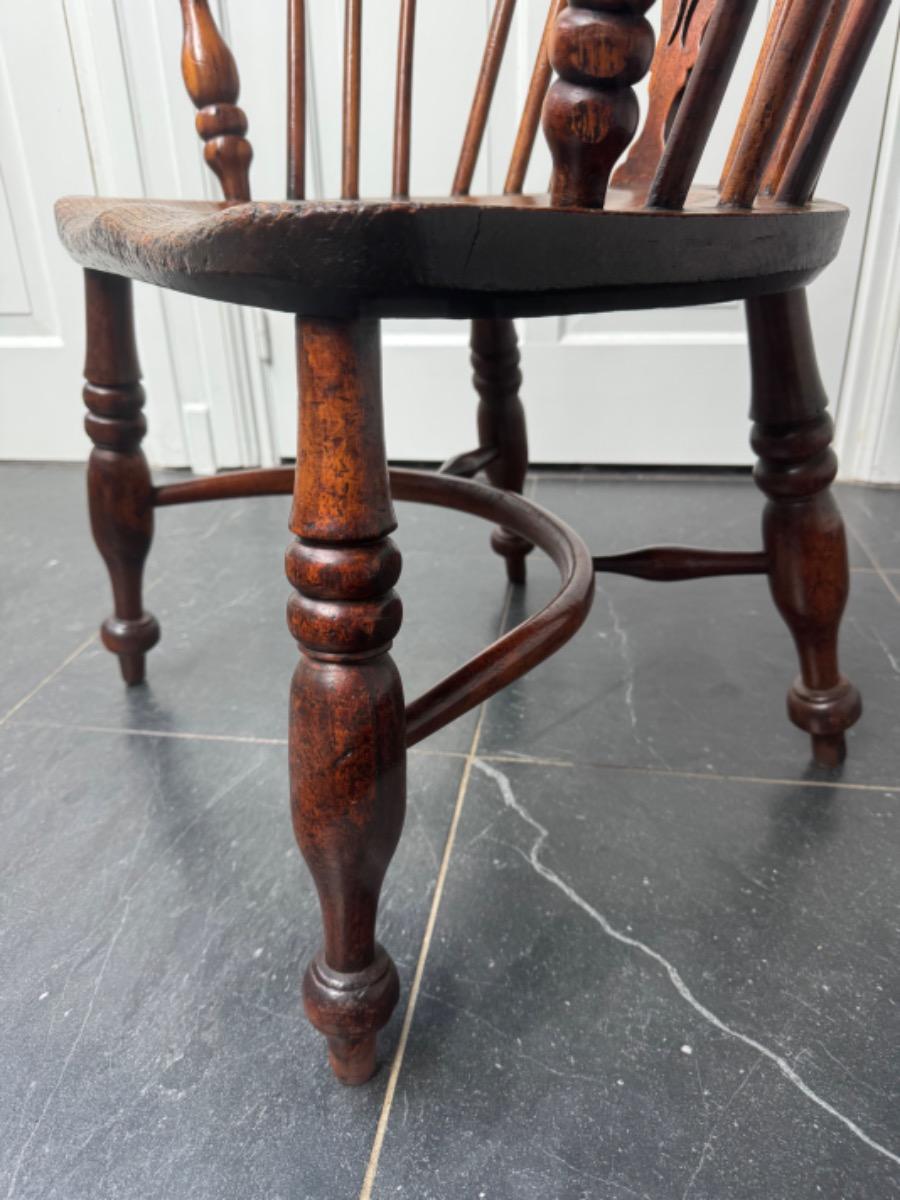 Yew wood Windsor chair 