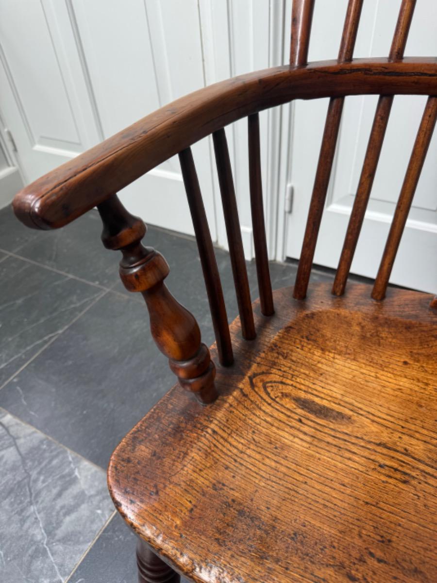 Yew wood Windsor chair 